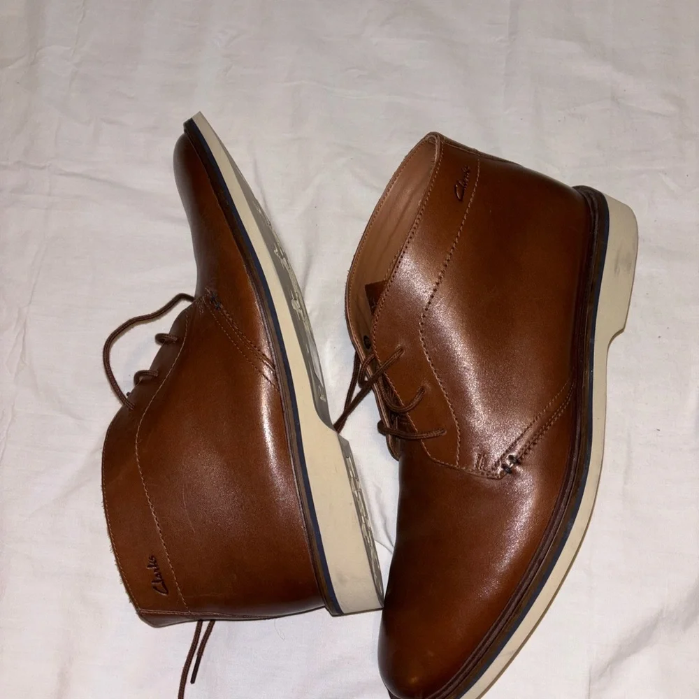 Men’s Clarks Malwood Brown Chukka Boots EUC - Picture 5 of 7